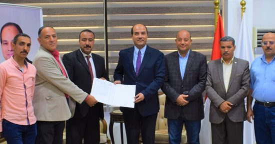 جامعة العريش تعقد بروتوكول تعاون مع الثقافة لتكوين فرق فنون شعبية وناد للأدب وشعر البادية
