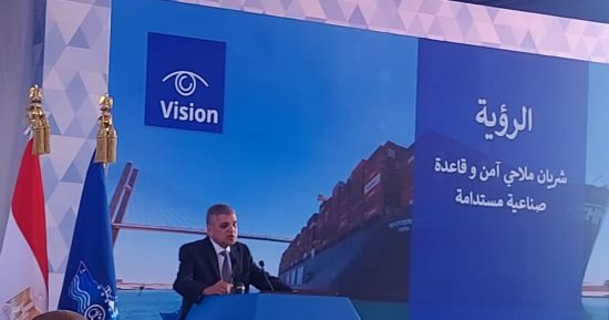 الفريق أسامة ربيع: 7 مشروعات تعمل عليها الهيئة لتطوير وتحسين المجرى الملاحى
