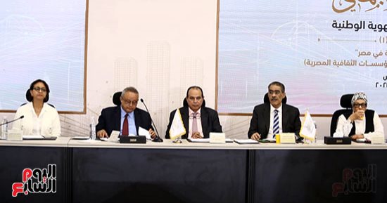 مقرر مساعد المحور المجتمعي: الثقافة لاعب هام فى التنمية والمواطنة والتقدم