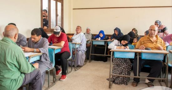 تقديم الرعاية الطبية لــ2101 حالة بقافلتى جامعة طنطا بمركزى بسيون وزفتى