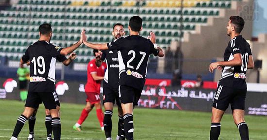 الأهلي يهزم الحدود بثلاثية نظيفة فى ليلة استعادة قمة الدوري