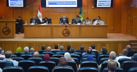 محافظ القليوبية يتابع استعدادات المحافظة لعيد الأضحى ويرفع حالة الطوارئ