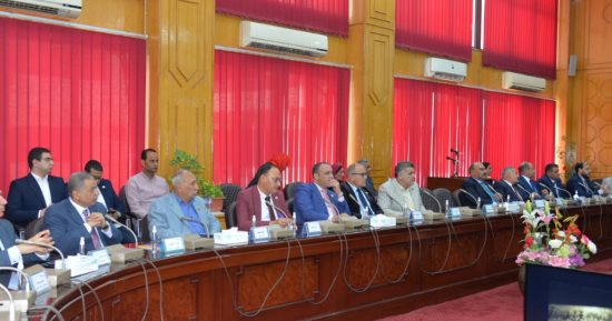 محافظ الإسماعيلية يجتمع بلجنة الإدارة المحلية بمجلس النواب
