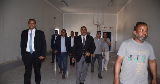 محافظ مطروح يتفقد تطوير منفذ السلوم البرى لتسهيل حركة النقل