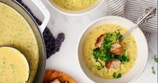 طريقة عمل شوربة البروكلى النباتية الخفيفة سريعة التحضير