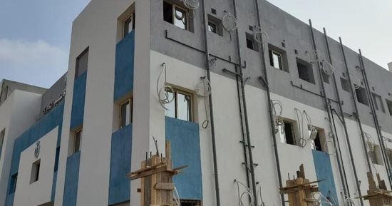 حياة كريمة بالبلد.. العمل على انتهاء مركز طب الأسرة بقرية سنبو فى الغربية.. الأهالي: عانينا لسنوات من نقص الخدمات الطبية واليوم نشاهد مركزا على أعلى مستوى.. ويؤكدون: كنا نقطع 10 كيلومترات للذهاب للمستشفى