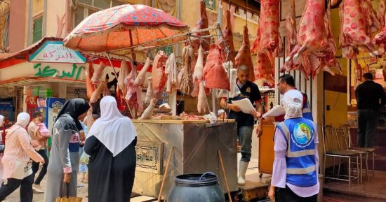 "الصرف الصحى بالإسكندرية" يحذر من إلقاء مخلفات الأضاحى: له آثار جسيمة على الشبكة