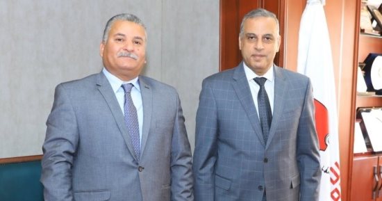 محافظ سوهاج يناقش مع وكيل الصحة الاستعدادات لانطلاق مبادرة "100 يوم صحة"