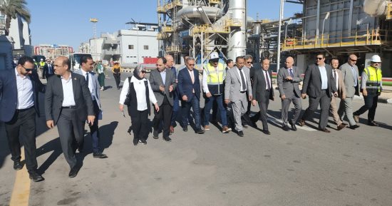 وفد "محلية النواب" يتفقد المجمع الطبى ومحطة رفع مياه الصرف بالسويس
