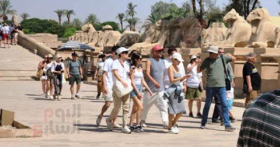 مشاهد من زيارة بيب جوارديولا وأسرته لمعبد الكرنك فى الأقصر