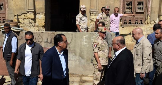 رئيس الوزراء يتفقد مقابر صلاح سالم تنفيذا لتكليفات الرئيس بإنشاء مقابر الخالدين