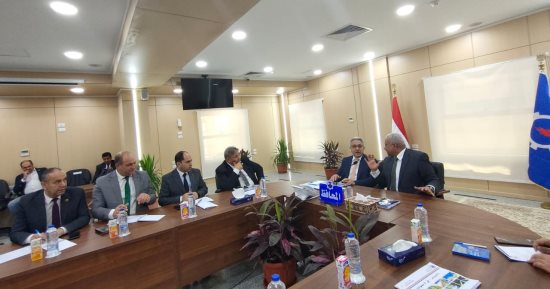 محافظ السويس يستقبل وفد "محلية النواب" ويستعرض المشروعات التنموية في المحافظة