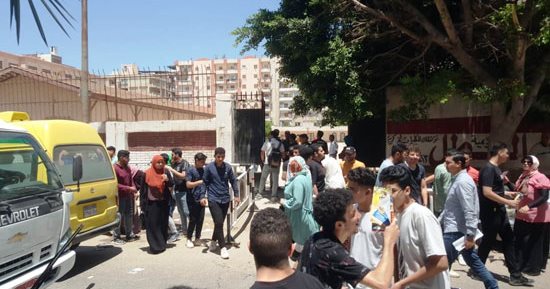 طلاب الثانوية العامة: امتحان التاريخ تضمن بعض الأسئلة المقالية الطويلة