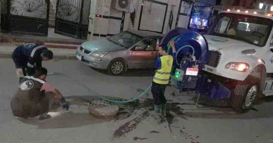 تطهير جميع شبكات الصرف الصحى بسوهاج استعداداً لاستقبال عيد الأضحى.. صور 