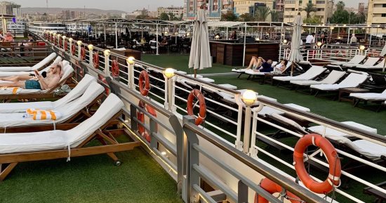 المراكب النيلية والنايل كروز رحلات مميزة تبهر السياح بين الأقصر وأسوان.. صور