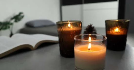 الشموع المعطرة خطر فى منزلك.. اعرف مخاطرها الصحية