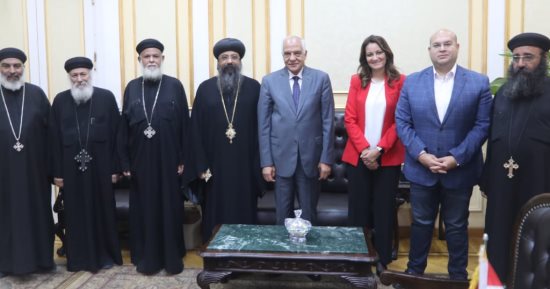 محافظ الجيزة يستقبل وفود الكنائس بالمحافظة للتهنئة بعيد الأضحى