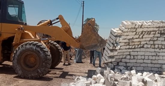إزالة 64 حالة تعد بالبناء المخالف على الأرض الزراعية خلال حملات مكثفة بالمنيا