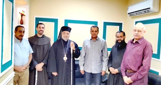 رئيس مدينة الأقصر يستقبل مطران الأقباط الكاثوليك للتهنئة بحلول عيد الأضحى