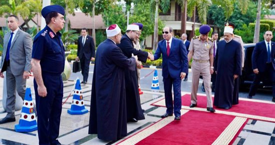 الرئيس السيسى يصل مسجد القوات الجوية لأداء صلاة عيد الأضحى