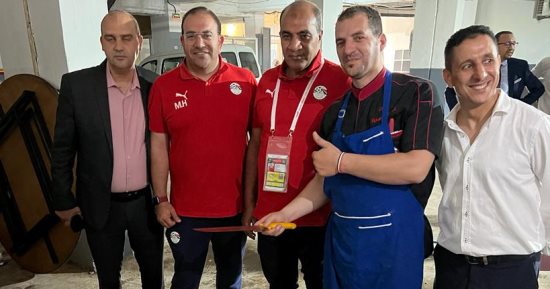 المنتخب الأولمبي يضحي بعجل وخروفين بالمغرب في العيد.. صورة