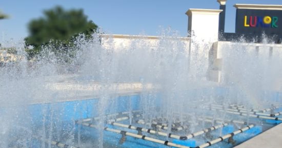 إنجازات 30 يونيو فى الأقصر.. مشروعات قومية أعادت السحر والجمال لعاصمة الحضارة المصرية القديمة.. أبرزها محور سمير فرج.. وتطوير الكورنيش لخدمة السياح والأهالى.. ورصف الطرق شرقا وغربا لزيادة الإشغال السياحى.. صور
