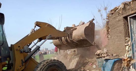 إزالة فورية لحالات التعدى المخالفة بـ 3 مراكز خلال إجازة العيد فى المنوفية