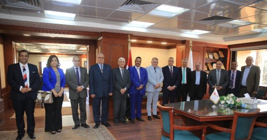 محافظ سوهاج يستقبل المهنئين بعيد الأضحى المبارك 
