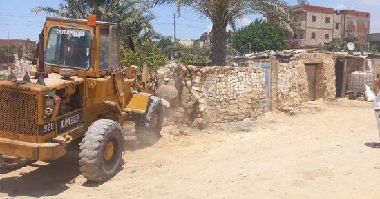 تنفيذ 206 قرارات لإزالة التعديات على الأراضى الزراعية وأملاك الدولة بالإسكندرية