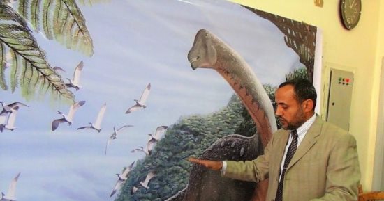 منح مؤسس مركز جامعة المنصورة للحفريات الفقارية جائزة روبرت لين كارول