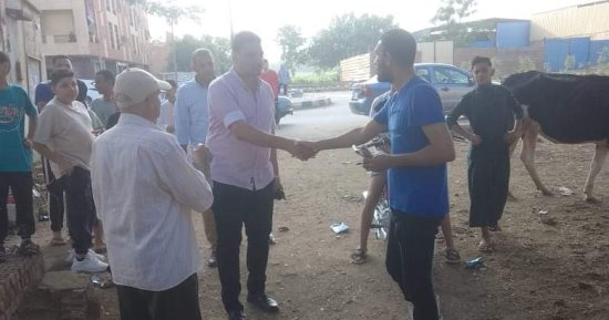 رئيس مدينة الشهداء بالمنوفية يتفقد أعمال المجازر فى ثانى أيام عيد الأضحى