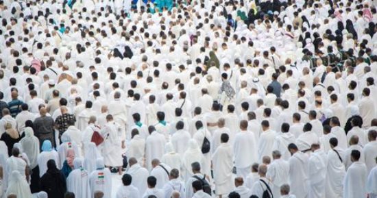 "الحج والعمرة" السعودية تُمكن 450 شخصاً من ذوى الهمم والأيتام من الحج
