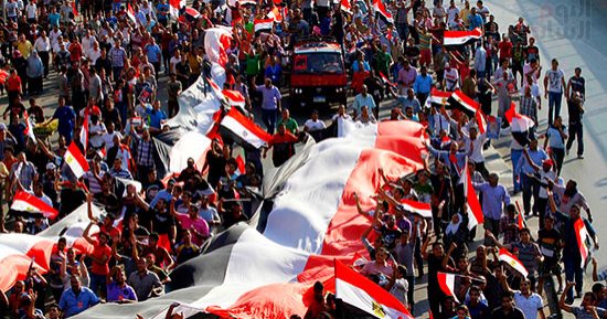 عندما رفع المصريون الكارت الأحمر في وجه الإخوان.. 10 سنوات على ثورة 30 يونيو