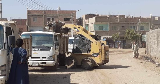 محافظ المنيا يتابع جهود الوحدات المحلية فى النظافة والتجميل خلال العيد.. صور