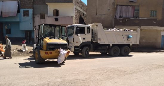  القانون ينظم تدوير المخلفات الزراعية ويحظر إلقائها فى المجارى المائية    