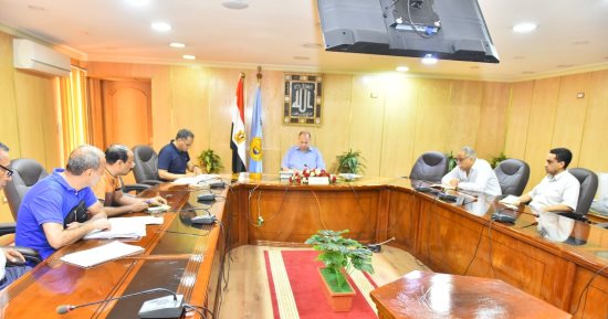 محافظ أسيوط يعتمد تنسيق القبول بالصف الأول الثانوى العام 