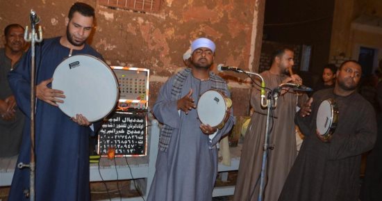 فلكلور الذكر الليثى تراث شعبى مميز يقدم الحكم التاريخية فى لون فنى بالأقصر.. صور