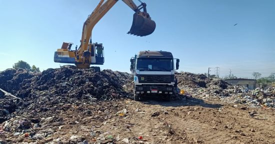 رفع 49 ألف طن تراكمات قمامة ونواتج هدم بنطاق محافظة المنوفية.. صور