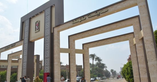 نهضة تنموية بمدينة "طهطا" فى عهد الرئيس السيسى.. إنشاء طرق حديثة وكبارى بتكلفه 15 مليون جنيه.. تشغيل محطة الكهرباء بتكلفه 55 مليونا.. ترفيق المنطقة الصناعية بتكلفة 997 مليونا.. والمحافظ: المشروعات نقله حضارية