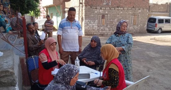  إقبالاً كثيفاً من المواطنين على مبادرة 100 يوم صحة بالغربية