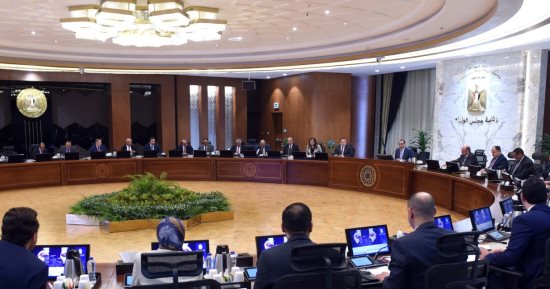 رئيس الوزراء: هدفنا تذليل أية عقبات تواجه المستثمرين لتحسين مناخ الاستثمار