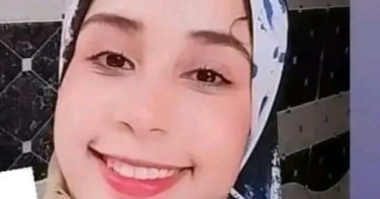 محافظ الوادي الجديد يهنئ الأولى مكرر على مستوى الجمهورية بالدبلومات الفنية  