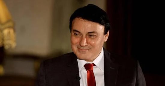 أحمد مختار ينضم لفريق عمل مسرحية " قمر الغجر " في دور رؤوف