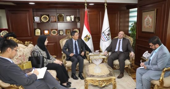 محافظ بنى سويف يستقبل سفير سنغافورة فى مستهل زيارته للمحافظة