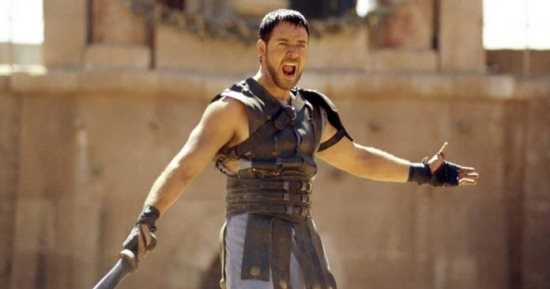 راسل كرو يوضح سبب تواجده بجانب موقع تصوير فيلم Gladiator 2