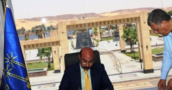 محافظ أسوان يوافق على استثناء طلاب الدمج للاتحاق بالمدارس المهنية