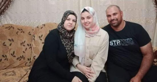 نتيجة الدبلومات الفنية 2023.. الأولى على دمياط: سعيدة بتحقيق رغبة أسرتي بالتفوق