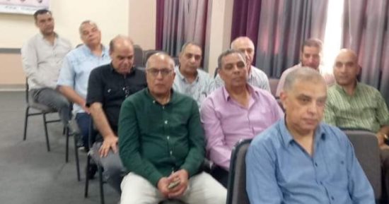 وكيل تعليم الدقهلية يجتمع بالموجهين لمناقشة الاستعدادات لامتحانات الدور الثانى