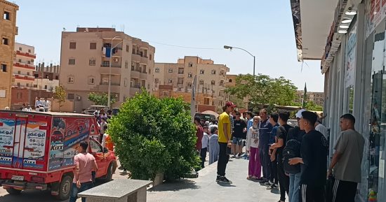 بدء توافد طلاب الثانوية العامة بالمنوفية على لجان امتحانات اللغة الأجنبية 