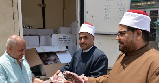 استلام الدفعة 26 من لحوم الأضاحي بالدقهلية بإجمالي 2 طن للأسر الأولي بالرعاية